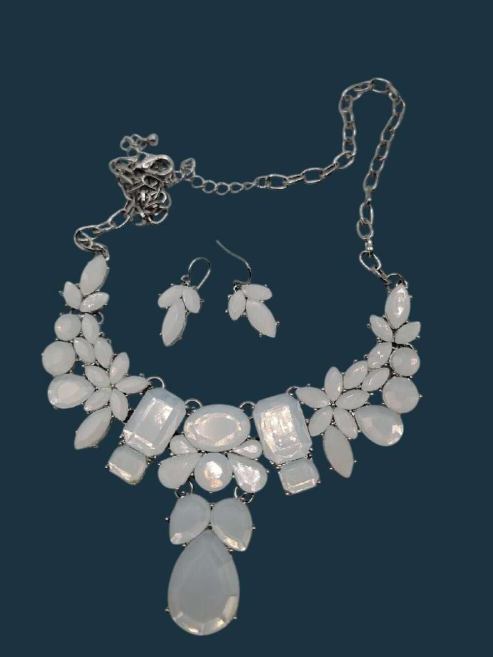 Charming Charlie White Opal Glass Statement Bib Necklace Earring Set Silvertone